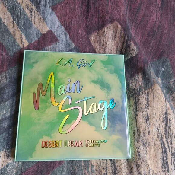 🎤 L.A. Girl Main Stage – Desert Dream Eyeshadow Palette 🌈 - Picture 4 of 5